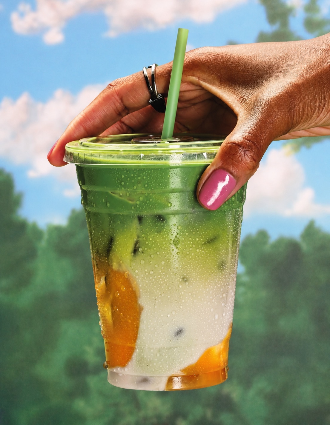 Refresher de matcha servido por Layers